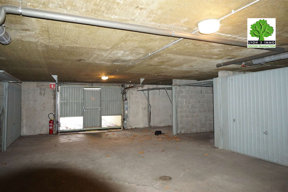 Parking à LYON-3E