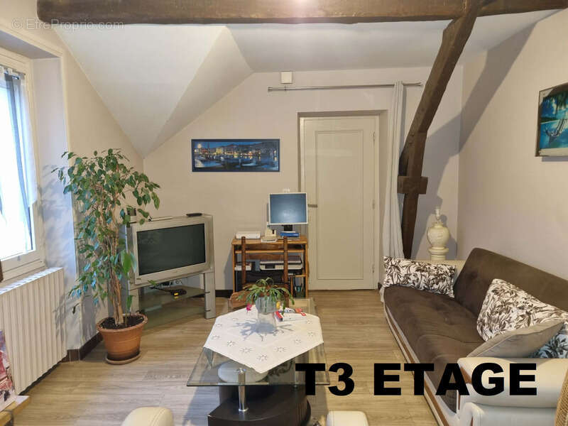 Maison à LAGUENNE