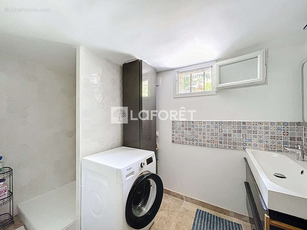 Maison à LA VALETTE-DU-VAR