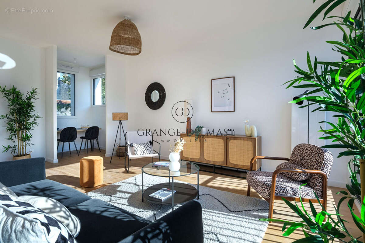 Appartement à BORDEAUX