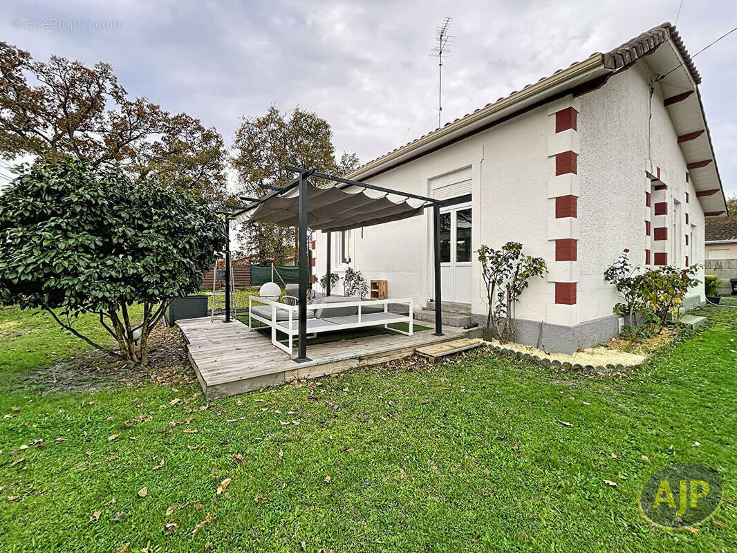 Maison à MIOS