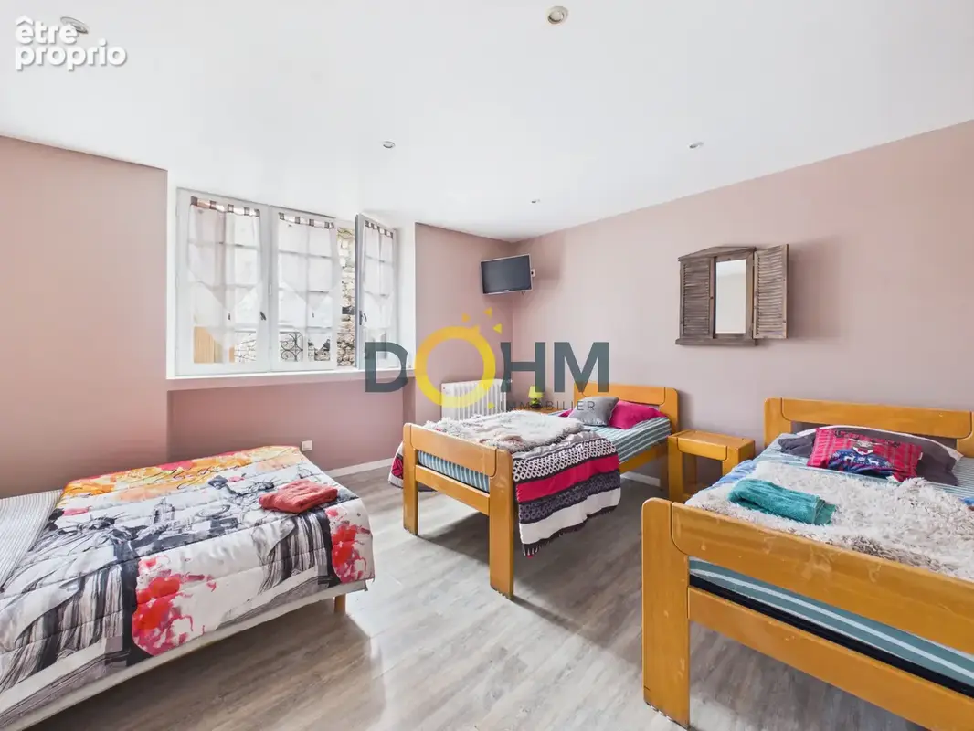 Ensemble immobilier, Bar, restauration, gîte, hebergementl, appartement. - photo 17