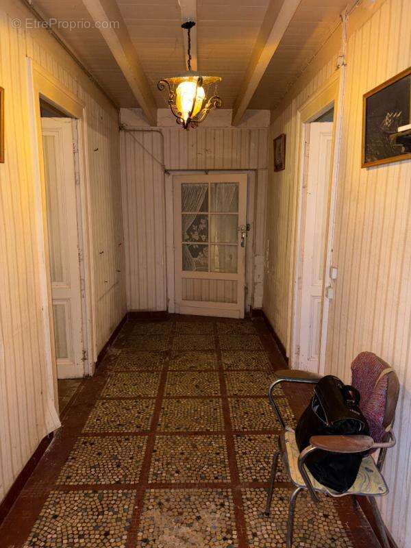 Maison à PESSAC-SUR-DORDOGNE