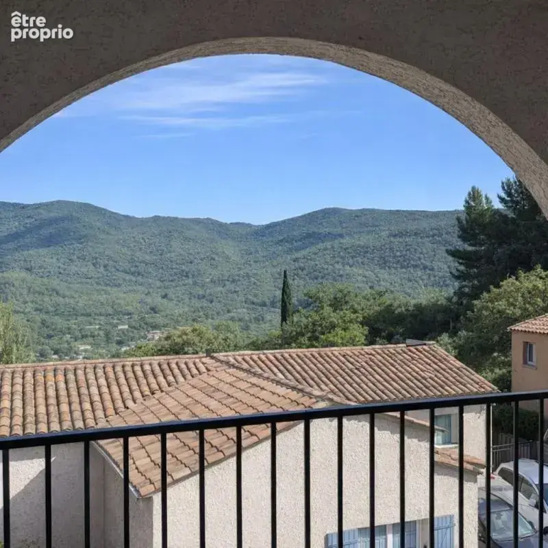 Appartement à BARGEMON