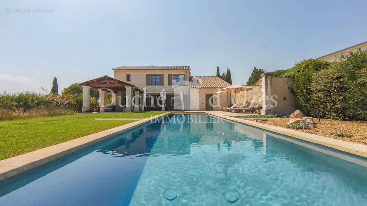 Photo 1 - Maison à UZES