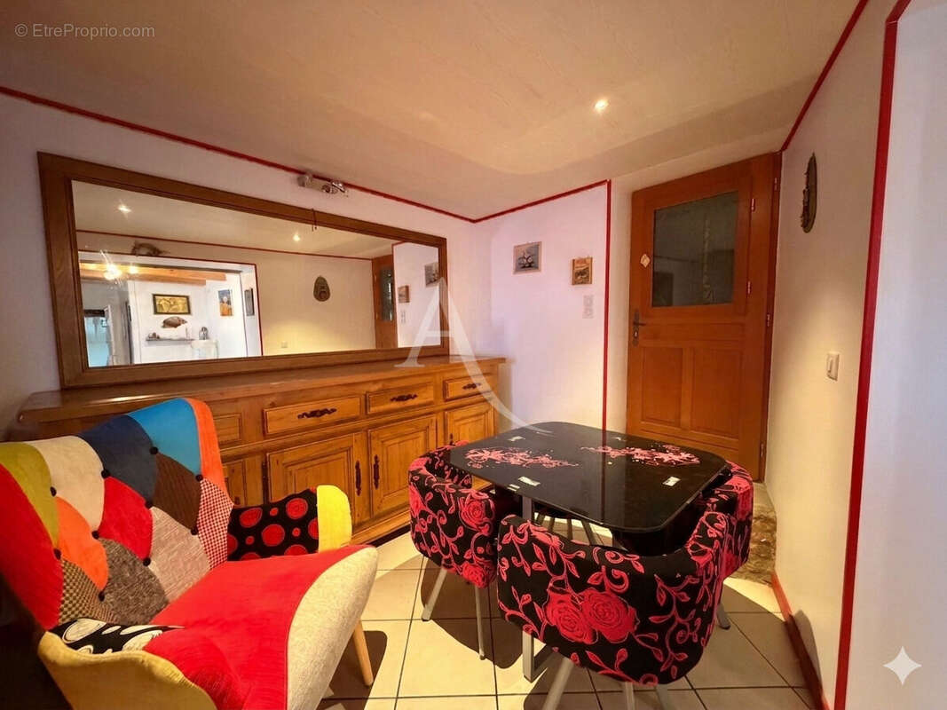 Maison à VINON-SUR-VERDON