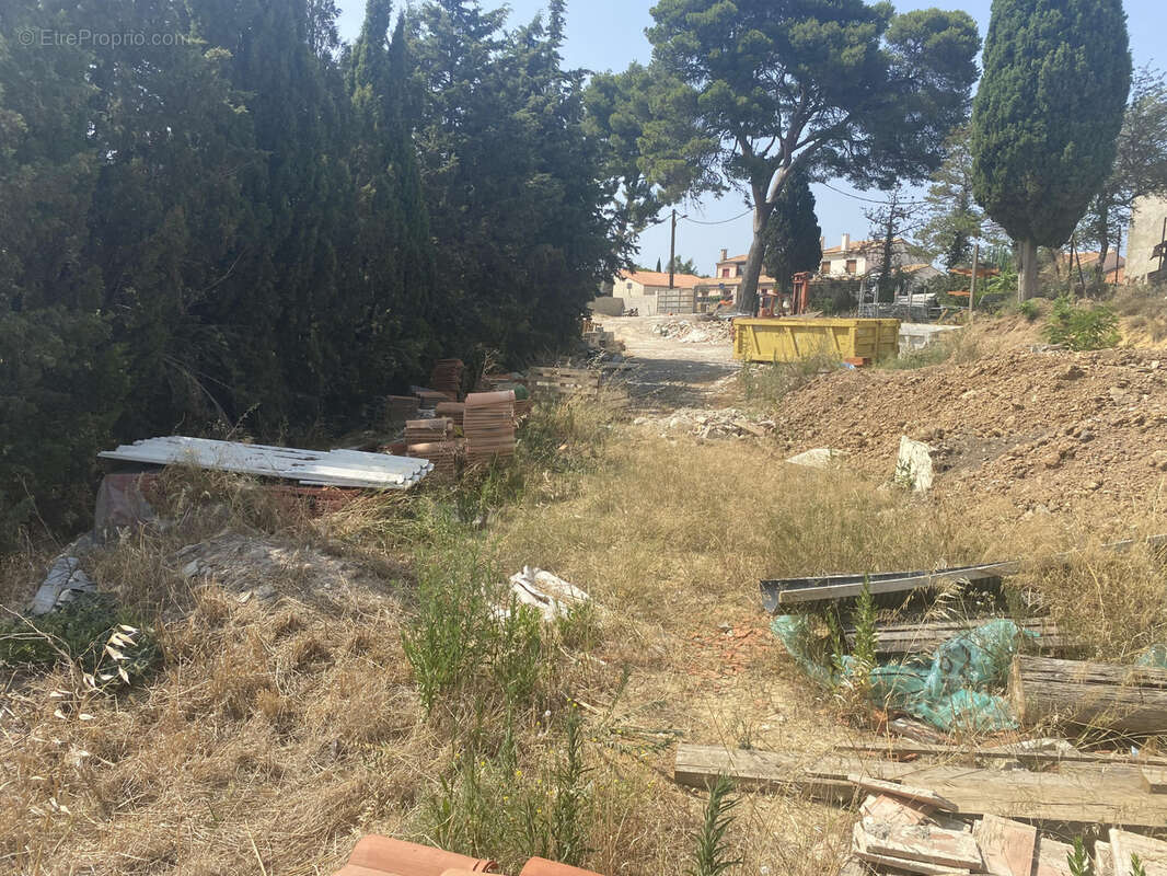 Terrain à RIEUX-MINERVOIS