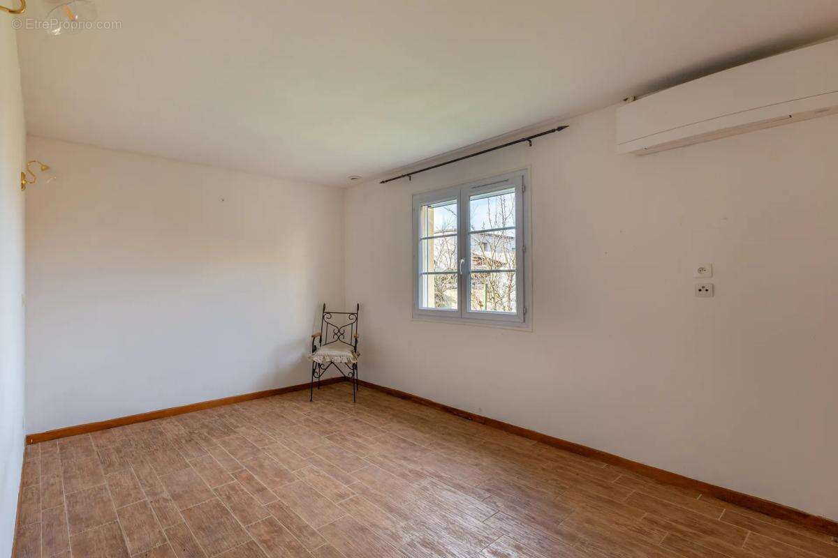 Maison à CHATEAU-GAILLARD