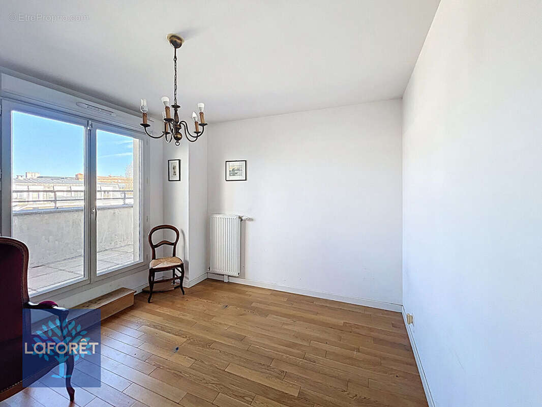 Appartement à CORBEIL-ESSONNES