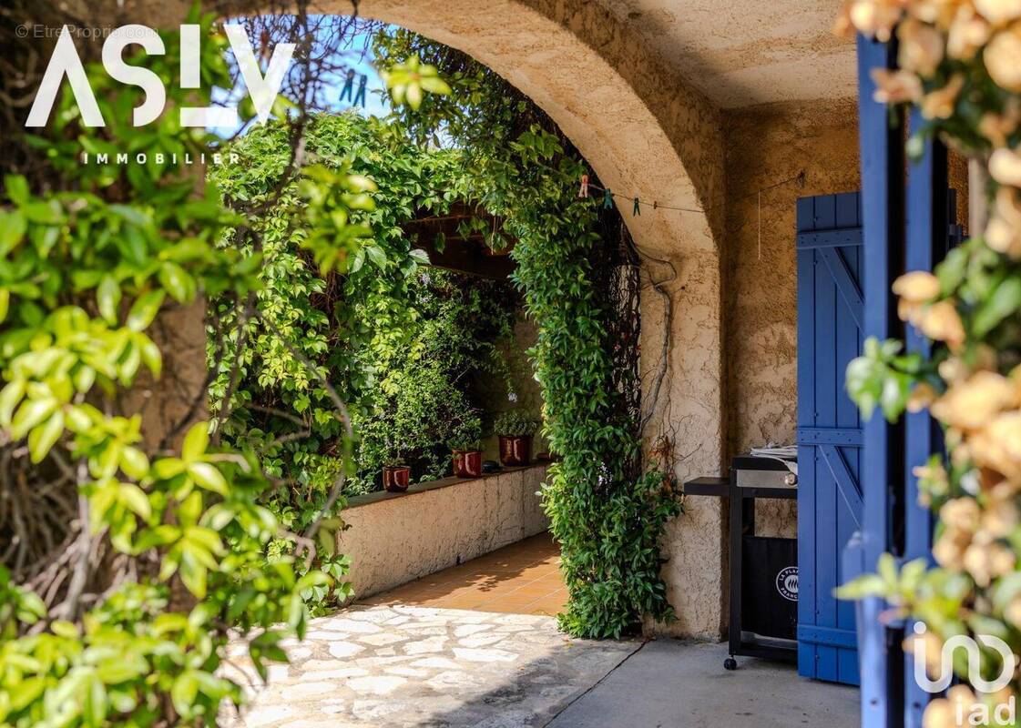 Photo 1 - Maison à SIX-FOURS-LES-PLAGES