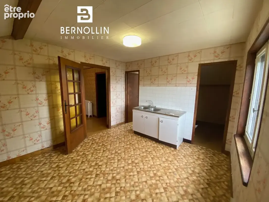 Au coeur du village d'Attignat, Maison familiale de 153 m2 avec fort potentiel sur 2 736 m2 de terrain - photo 16
