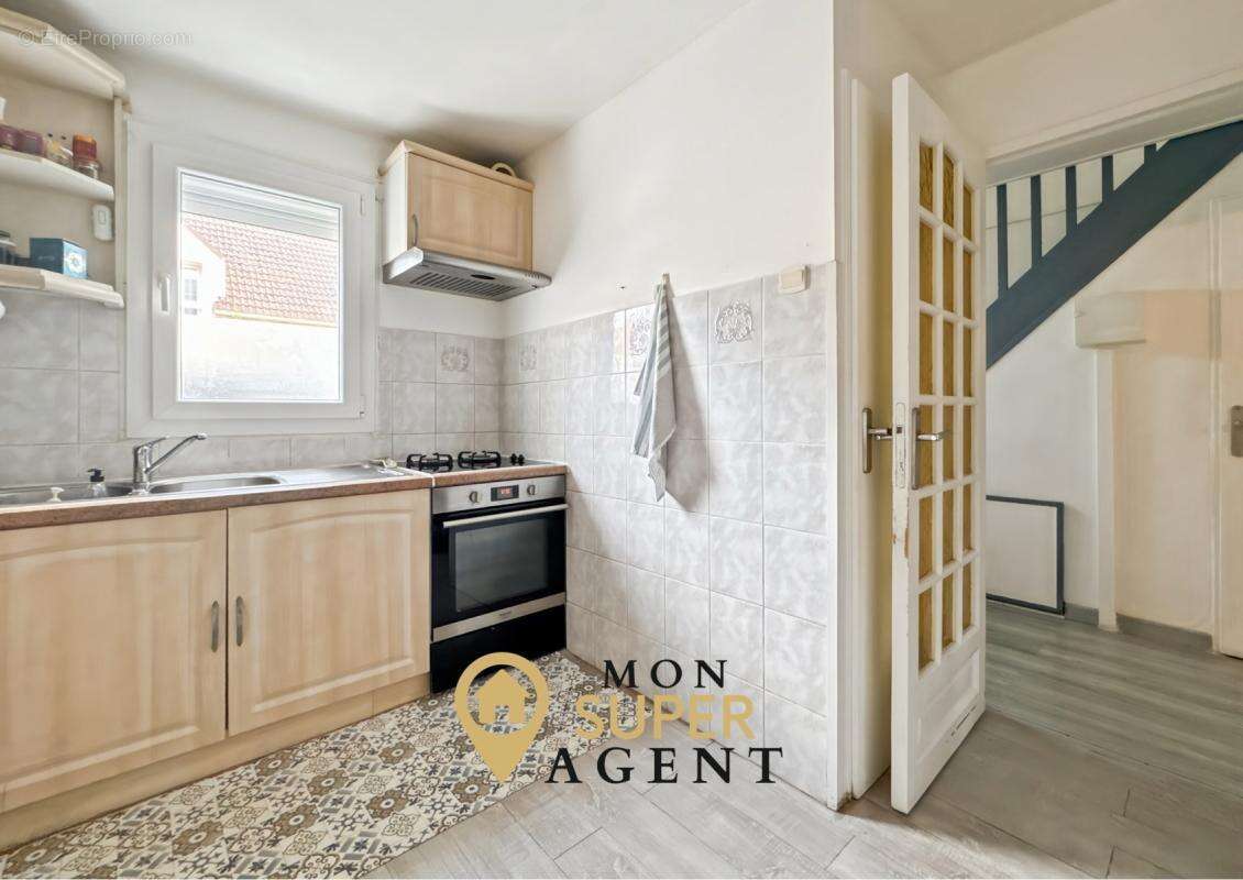 Maison à LE MEE-SUR-SEINE