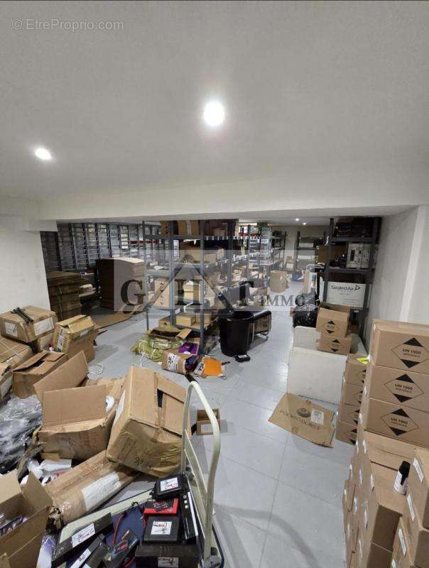 Commerce à BAGNOLET