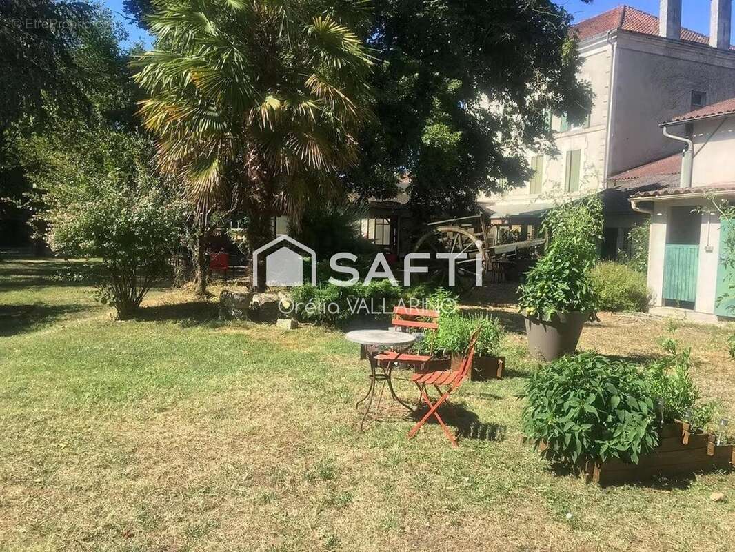 Photo 5 - Commerce à SAINT-AIGULIN