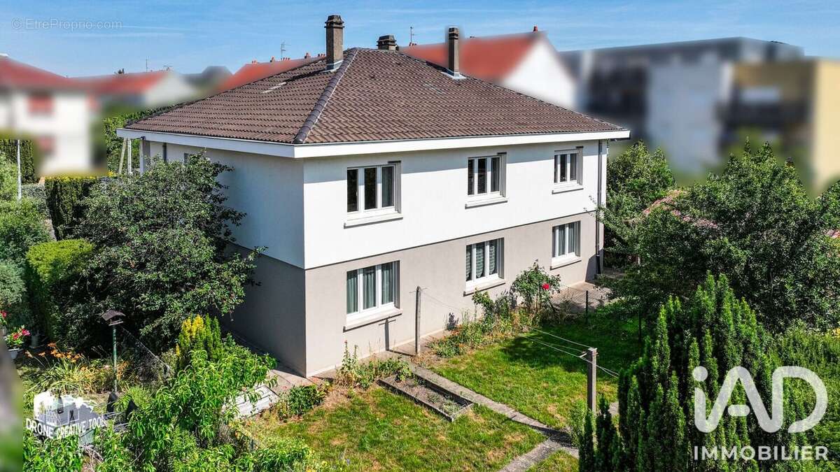Photo 2 - Maison à MONTIGNY-LES-METZ