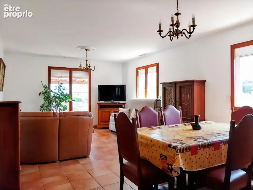 Vente maison fonctionnelle à Marseillan avec grand jardin et garage - photo 4