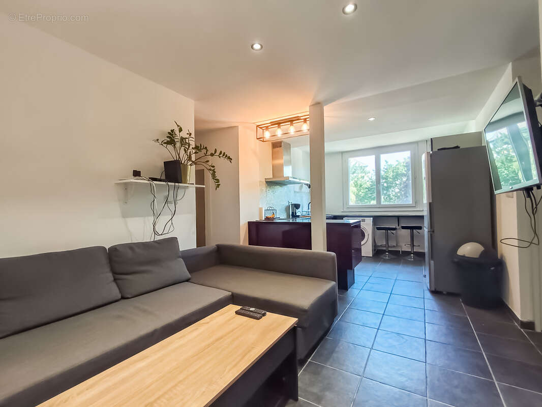 Appartement à VILLE-LA-GRAND