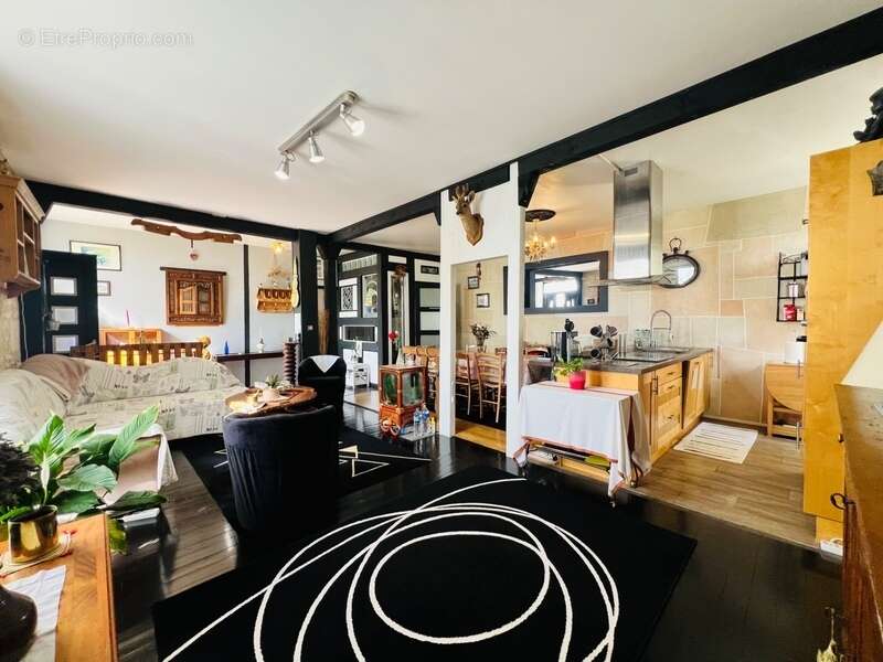 Maison à SAINT-SAUVEUR