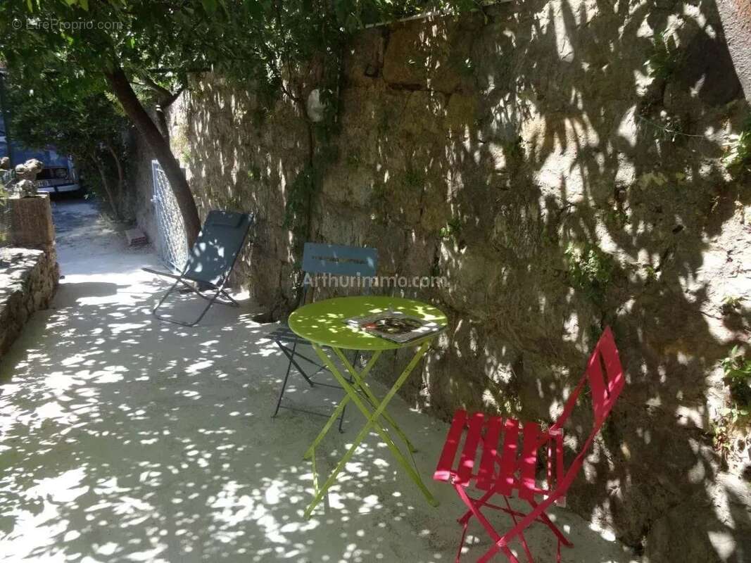 Maison à MOISSAC-BELLEVUE