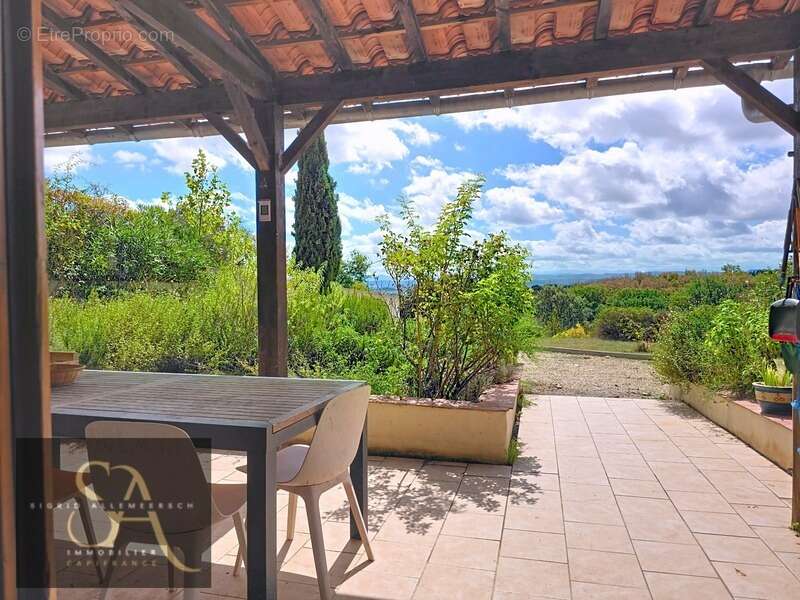 Maison à BRUGAIROLLES