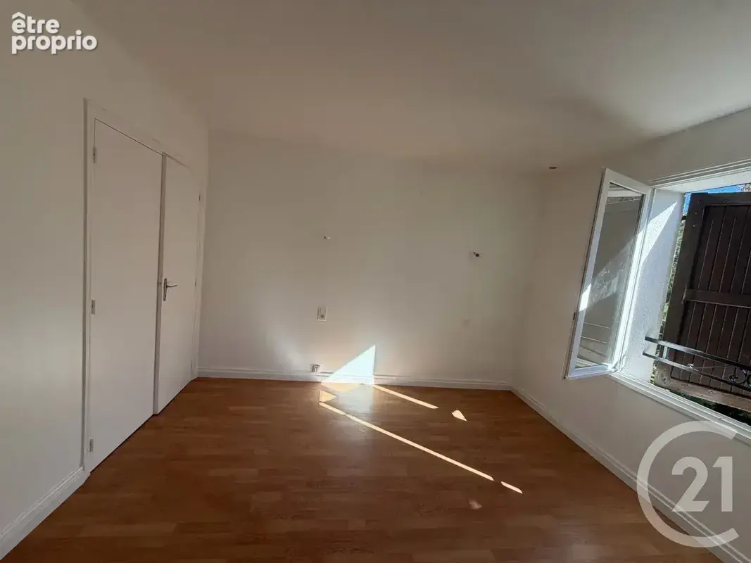 Maison 6 pièces 121 m² à vendre à Aurillac (15000) - photo 9