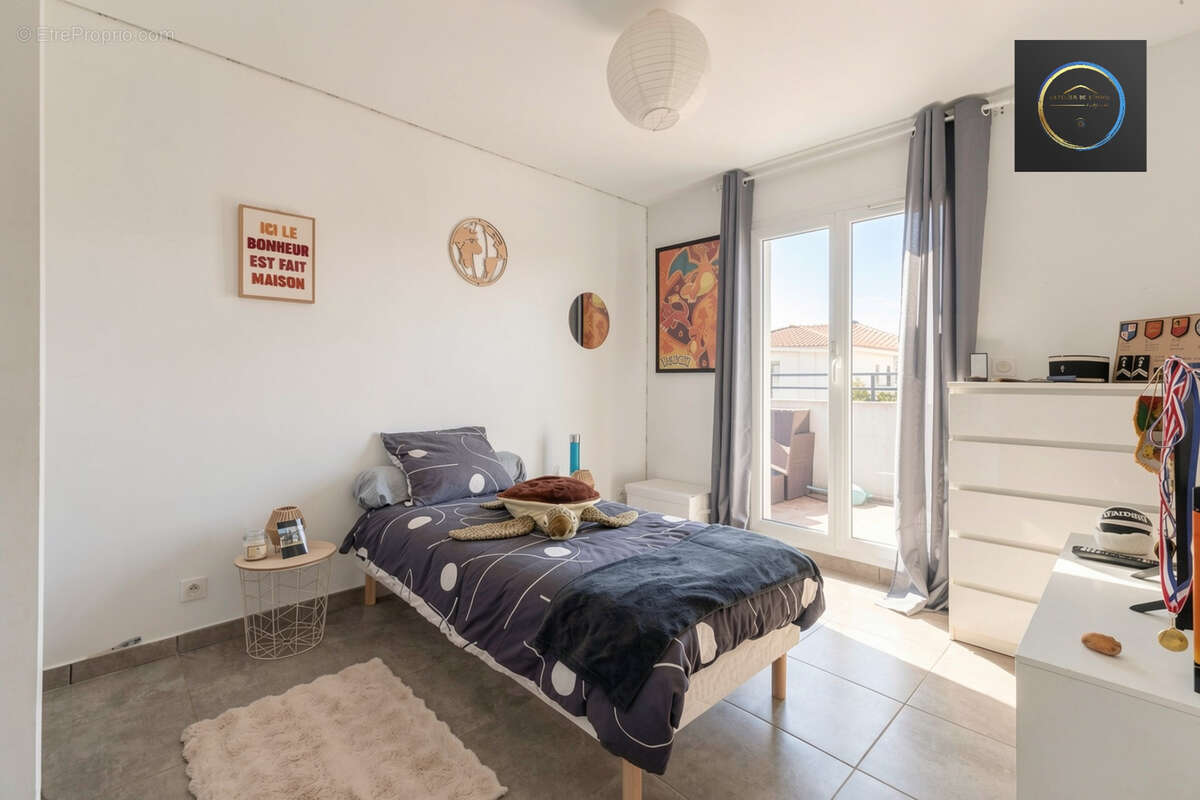 Aimargues, Maison 3 chambres dont 1 suite parentale au rdc , Garage, jardin et piscine dans impasse - photo 10