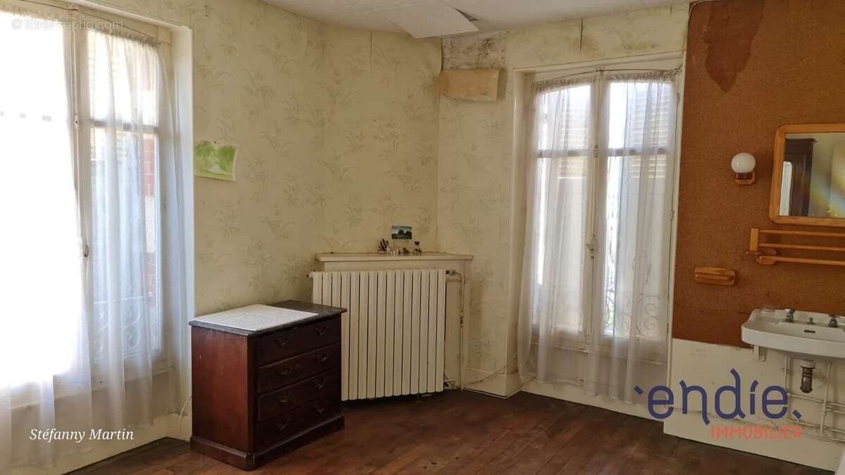 Maison à CHATEAUMEILLANT