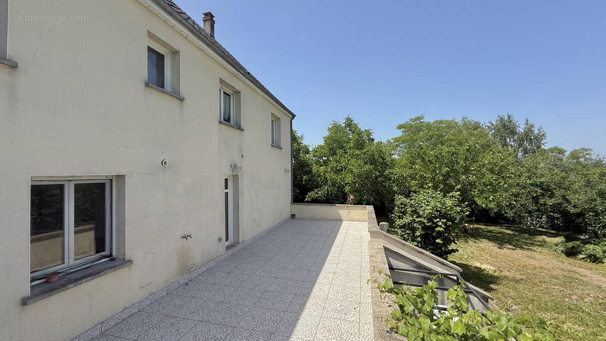 Maison à BLERE