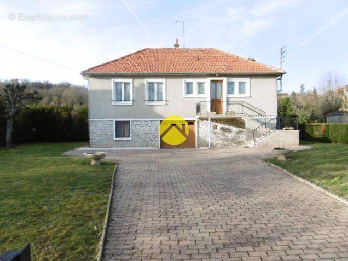 Maison à LE BLANC