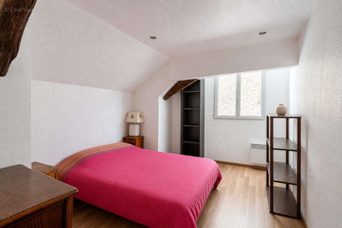 Ancien corps de ferme divisé en 3 logements indépendants ! - photo 17