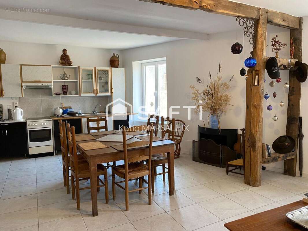Photo 6 - Maison à THEVET-SAINT-JULIEN