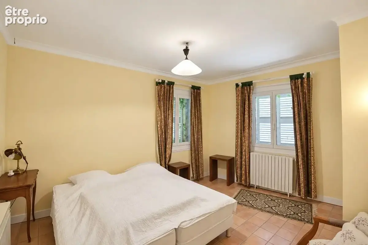 Callian– Propriété de caractère 300 m²  avec 5 chambres, piscine et terrain 1,38 ha - photo 16