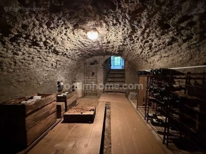 Maison à SAINT-CYR-SOUS-DOURDAN