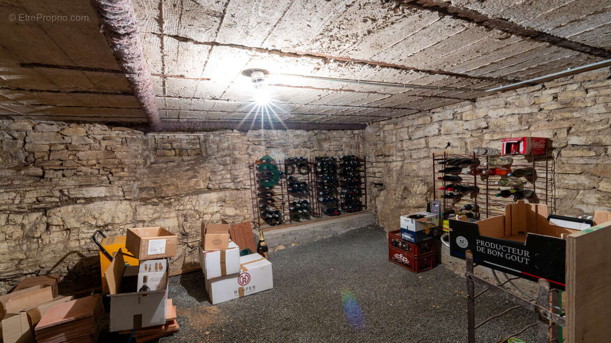 Maison à PIERREFONTAINE-LES-VARANS