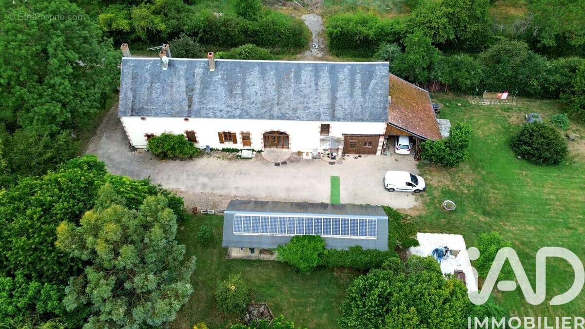 Maison 262 m² à Sury-Pres-Lere  - photo 2