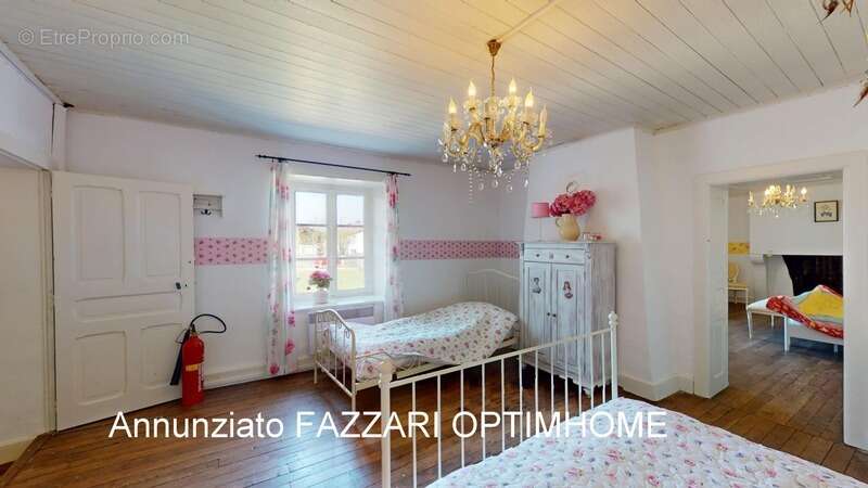 Maison à CLERY-LE-GRAND