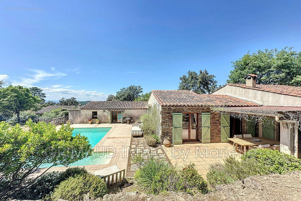 Maison à LA GARDE-FREINET