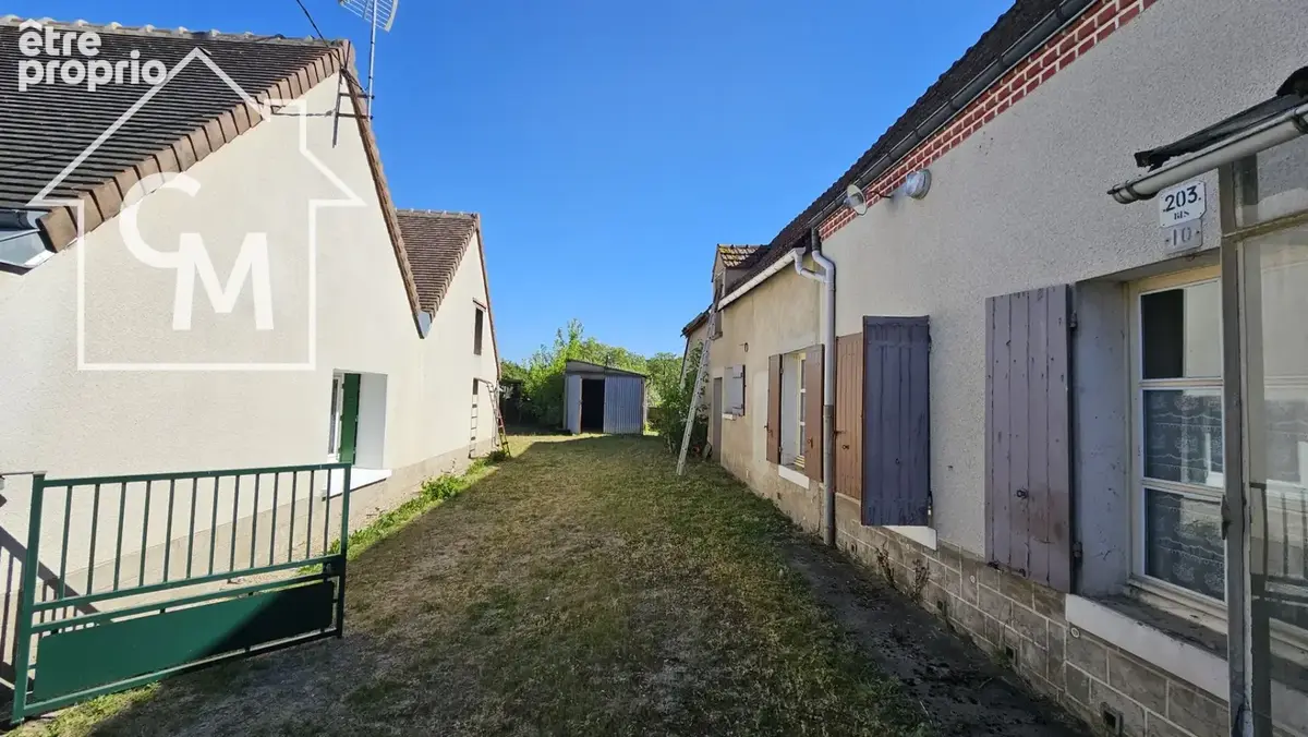 Maison de plain-pied à rénover avec dépendances et terrain de 309 m2 - photo 3