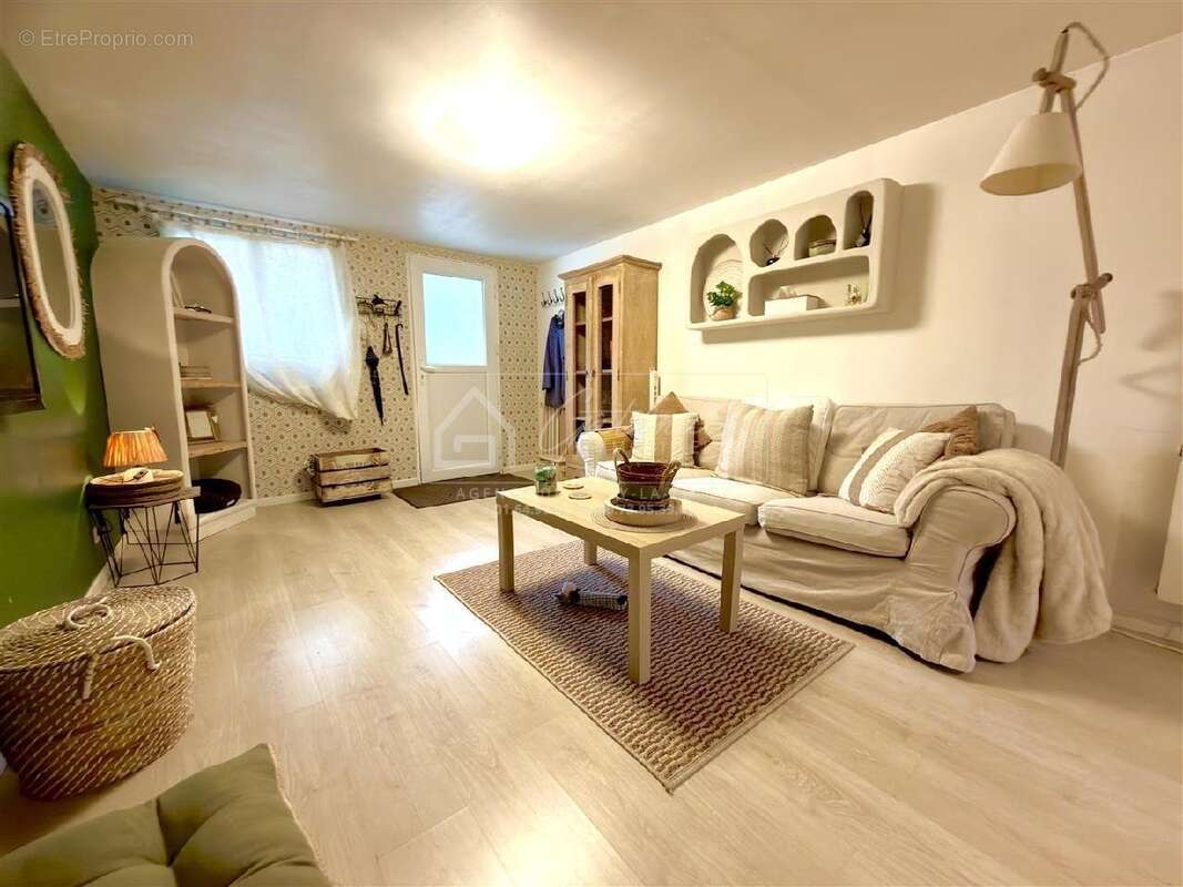 Maison à MILLY-LA-FORET