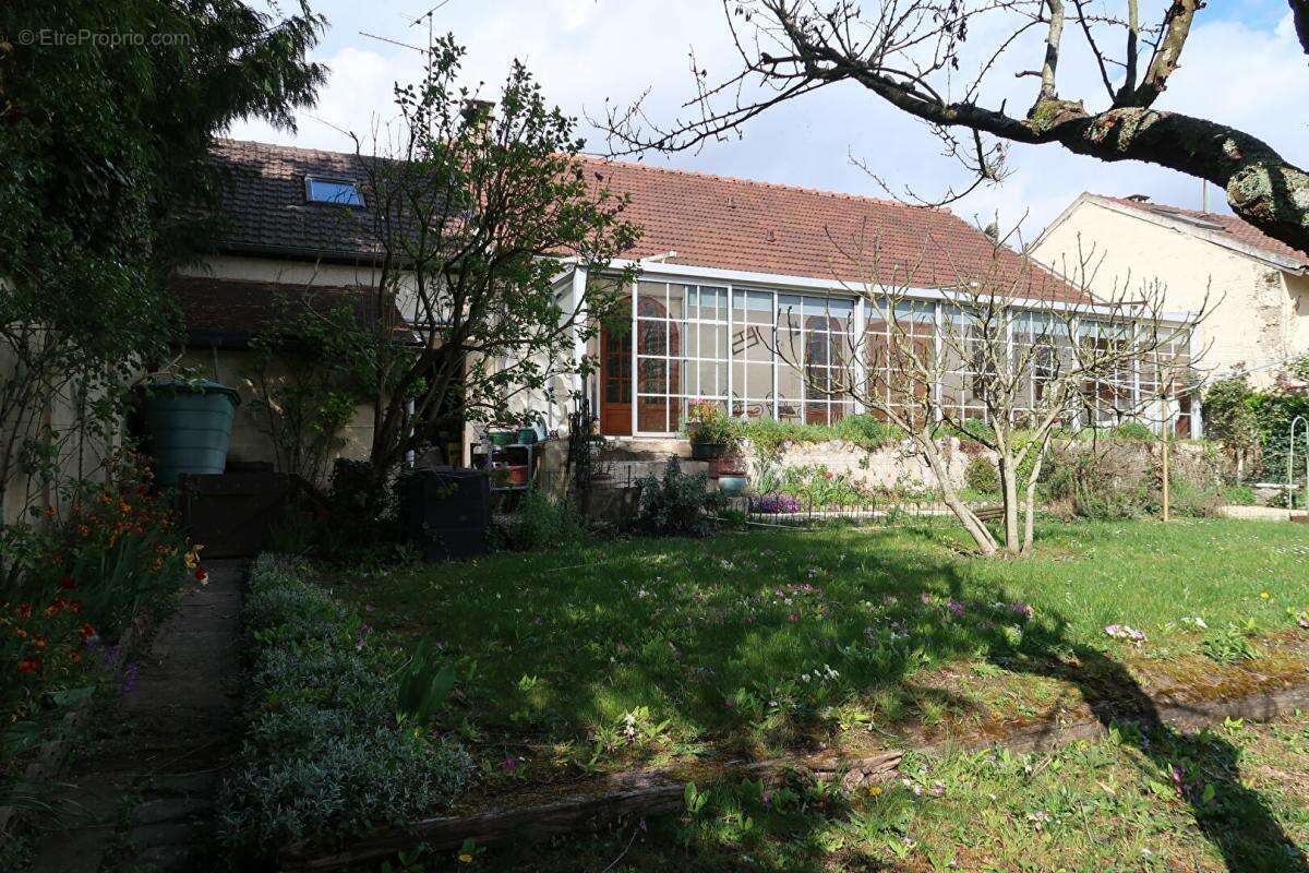 Maison à MARINES