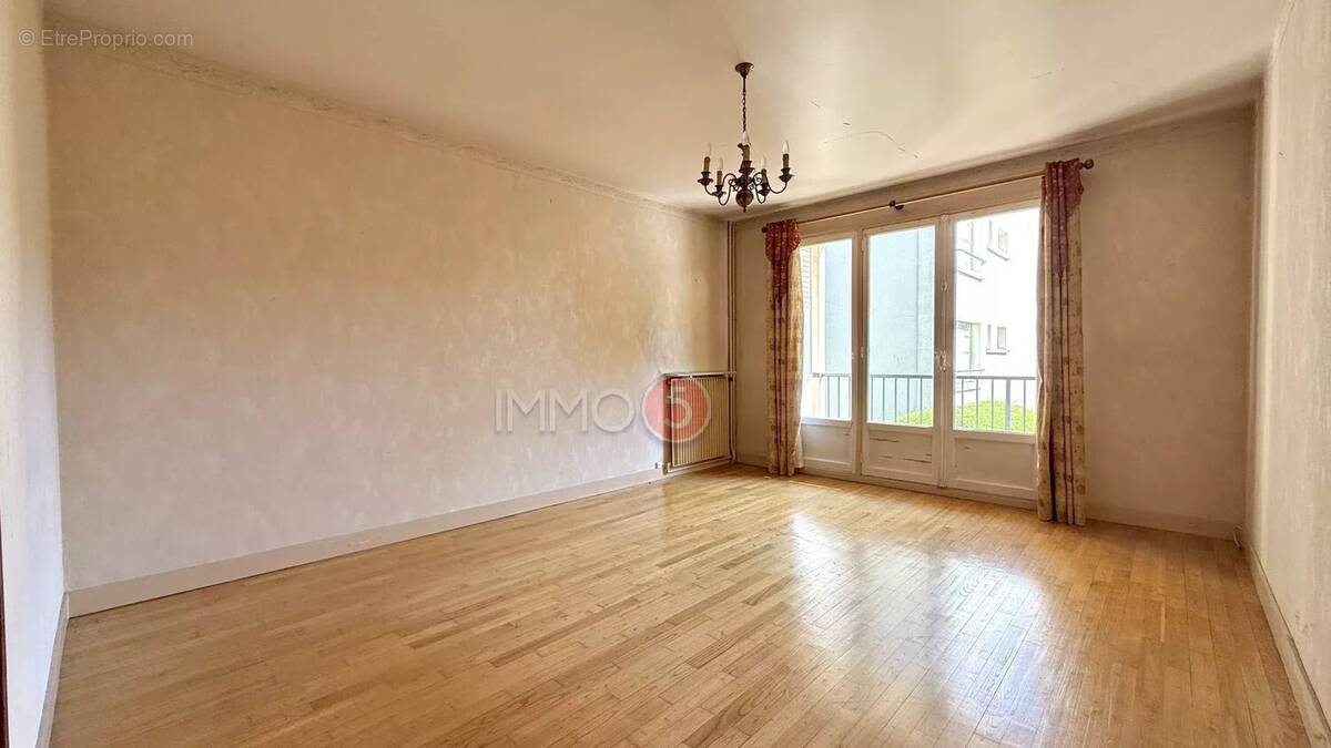 Appartement à LE RAINCY