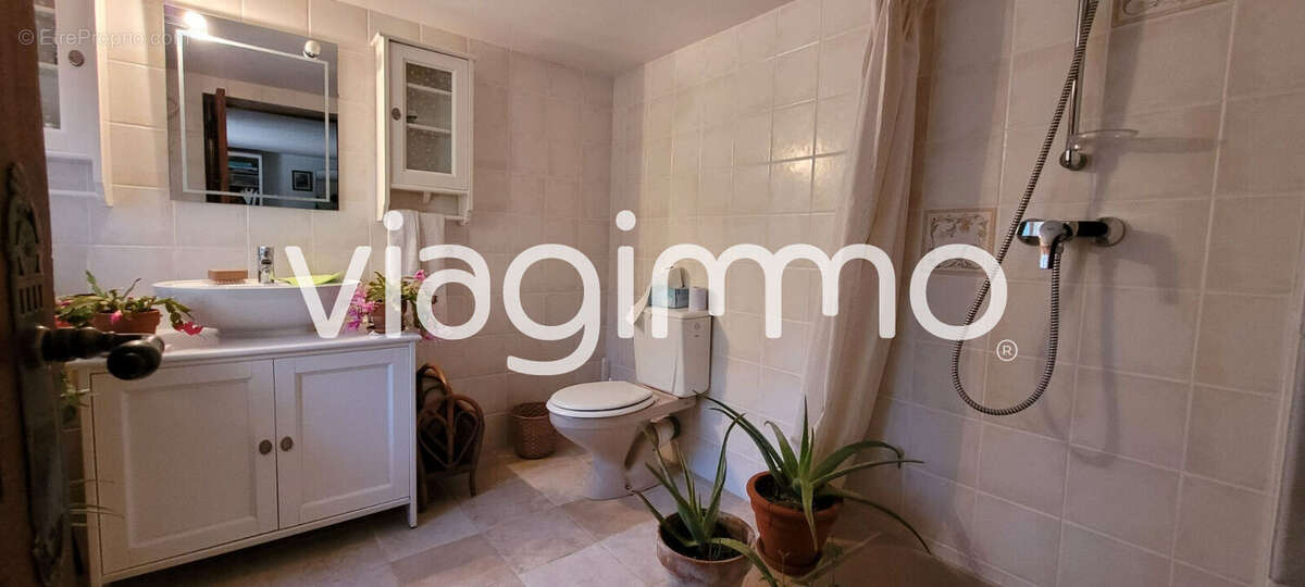 Maison  6 pièce(s) avec piscine - photo 11