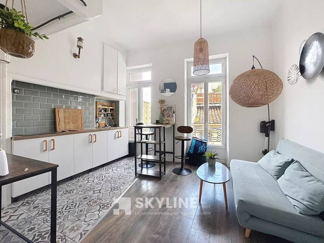 Appartement à MARSEILLE-1E