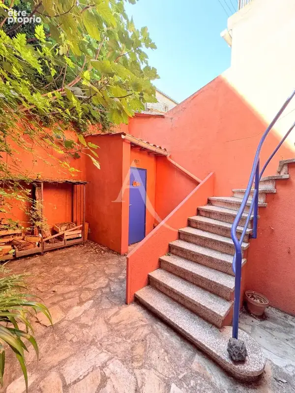 LLAURO : Maison 3 pièces 86.35 m² avec une cour chaleureuse ! - photo 7