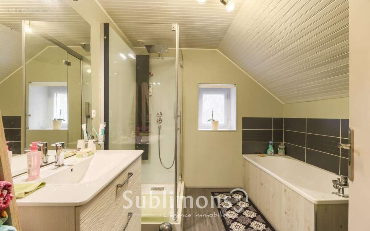 Maison à LA GACILLY