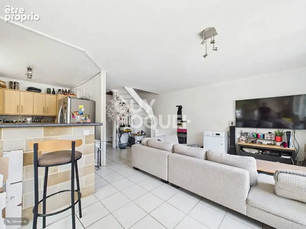 Appartement 4 pièces à vendre à Elbeuf - Rare sur le marché ! - photo 2