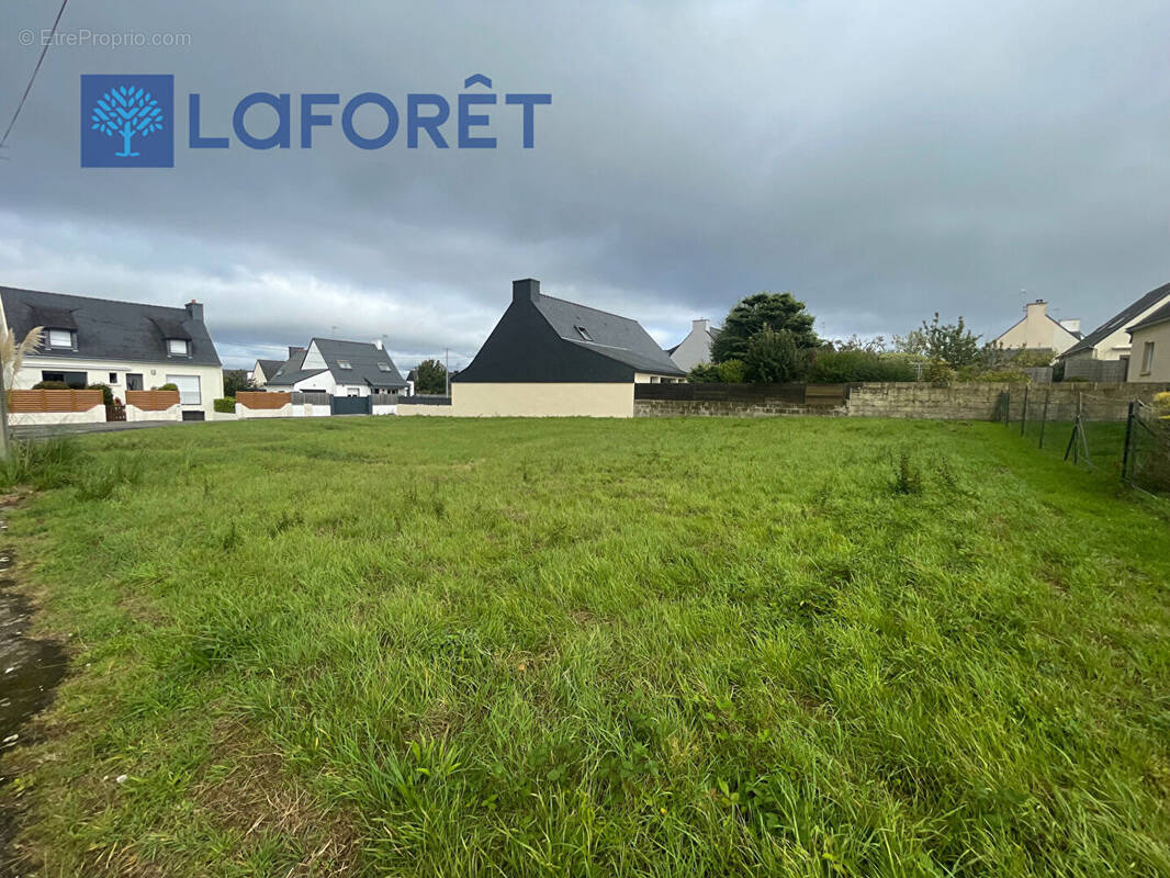 Terrain à LOCMIQUELIC