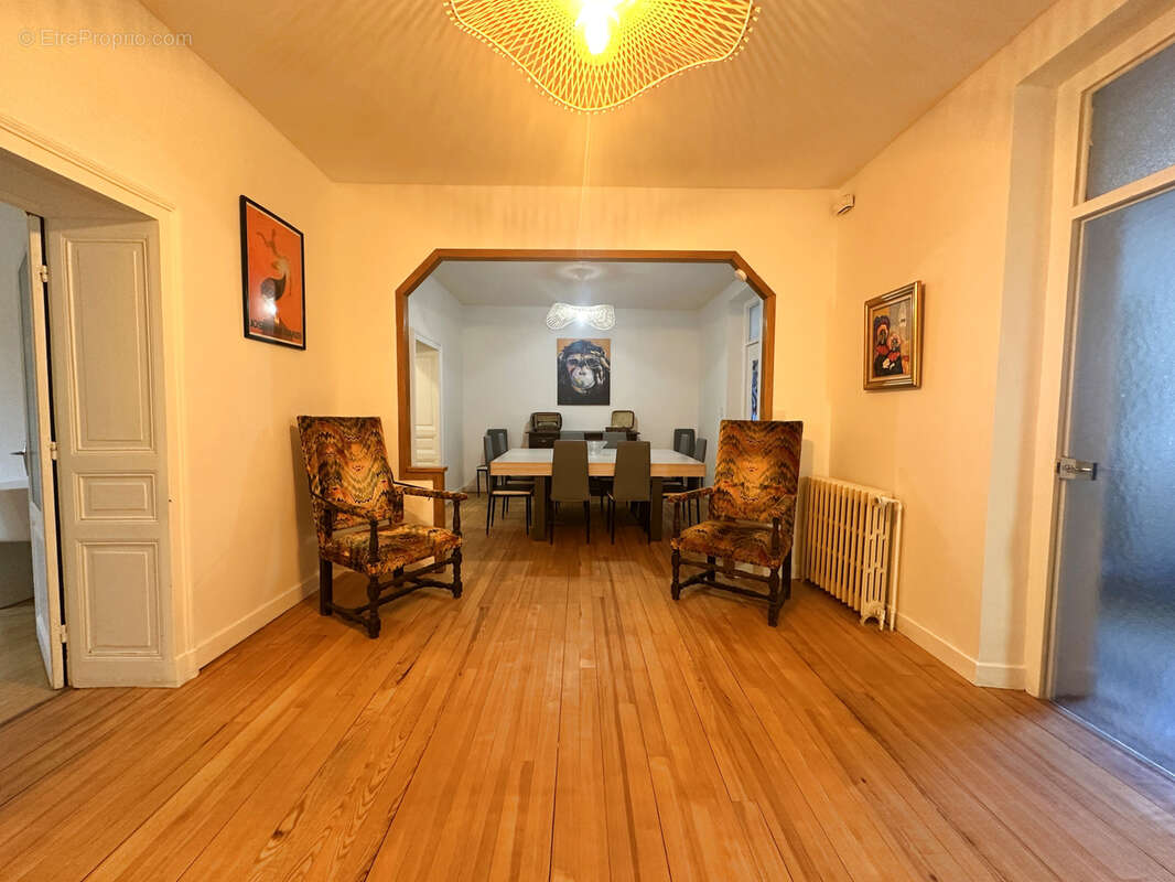 Maison à DECAZEVILLE