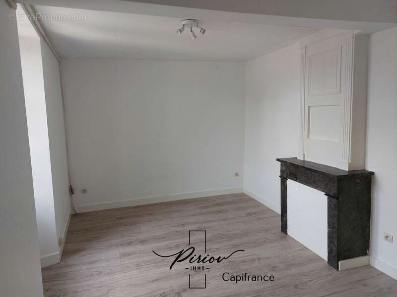 Appartement à MONTREUIL-BELLAY