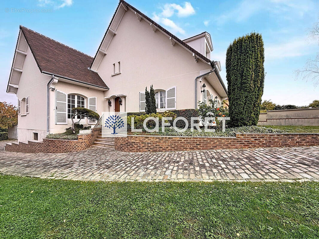 Maison à CHAPET
